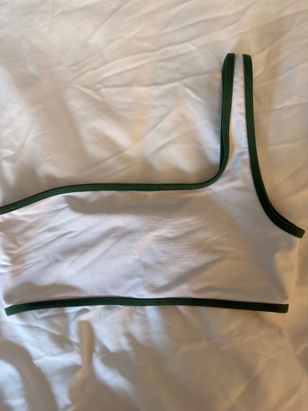 WeWoreWhat white one-shoulder crop bra – green trim, size S/P
